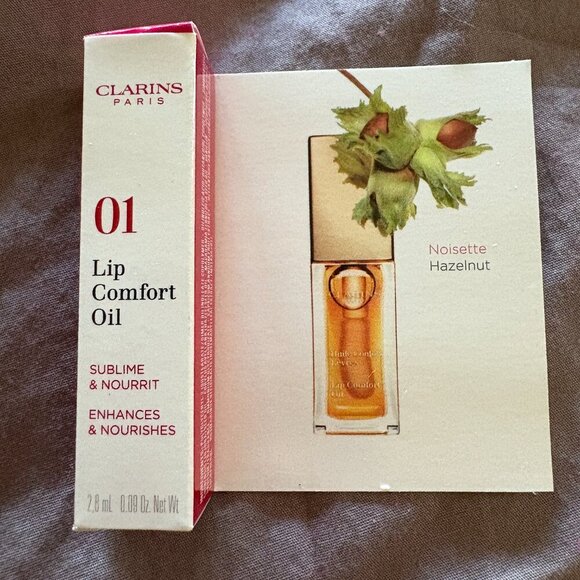Clarins 7 Piece Skincare Set with Bag - Picture 6 of 9